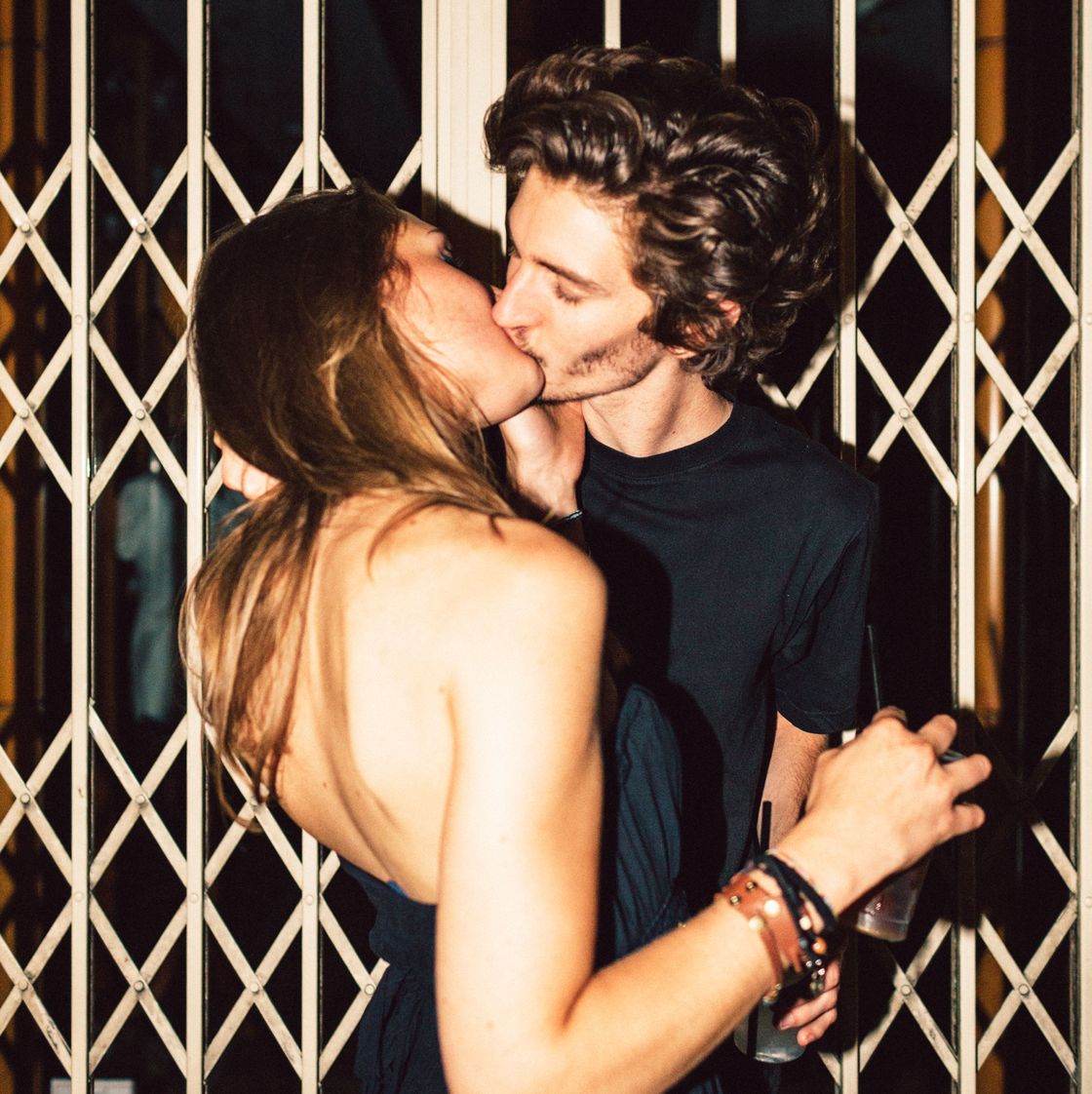 5 Basic Party Hookup Tips For Boys & Girls